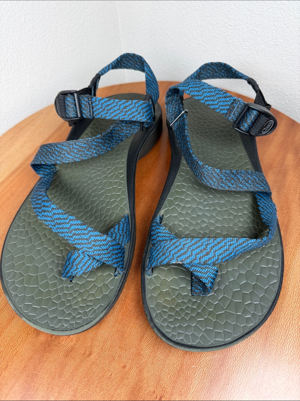 Men’s Chaco Sandal Performance Sandals Blue & Black Print Size 11